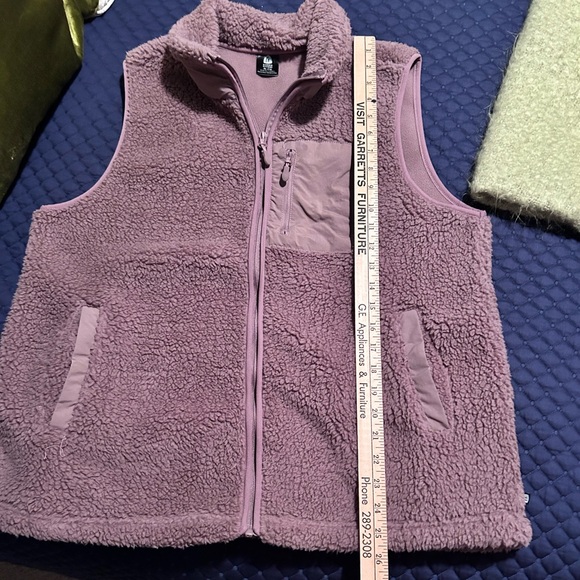 Ladies XL Sherpa Vest Mauve New - Picture 8 of 9